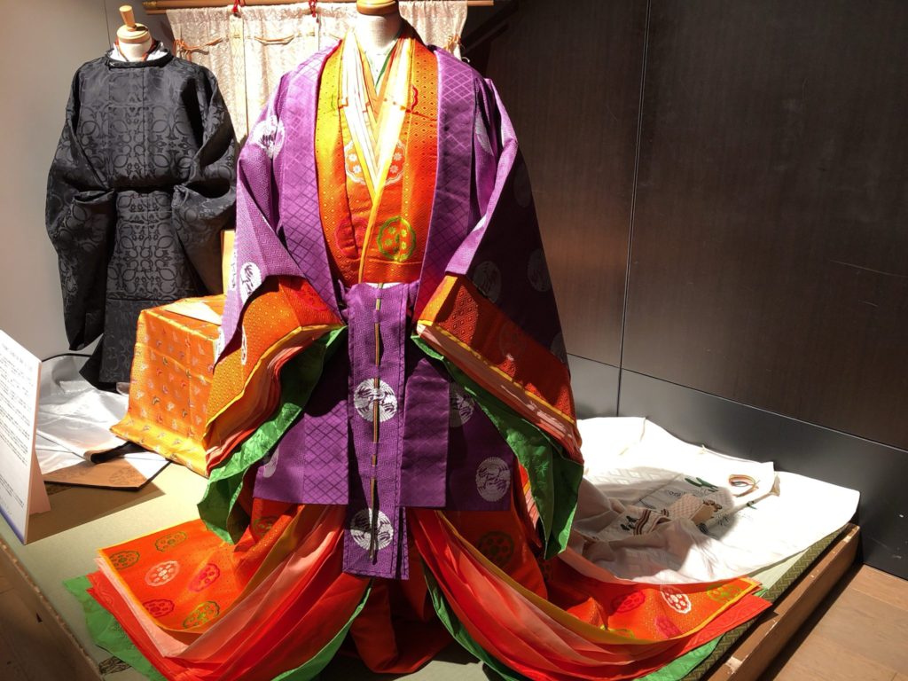 東京キモノショー2019の十二単の展示